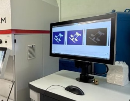 UCT Prague researchers develop drug-releasing 3D printed titanium joint implants